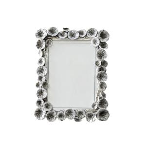 Wholesale Handcrafted Silver Photo Frame Nature-Inspired Twig Picture Frame Luxury Aluminum Metal Table Decor for Home and Wedding Gifts 4
