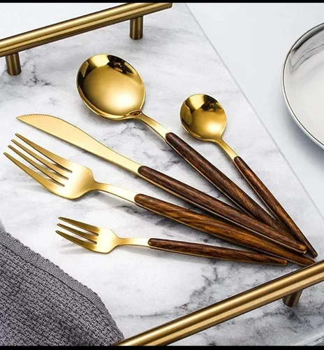Luxury Gold Cutlery Set with Designer Wood-Grain Handles – 5 Piece