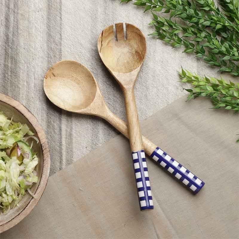 Natural Wooden Salad Servers with Blue & White Checkered Handles – Set of 2 4