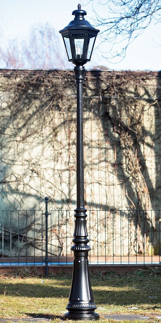 Pole light  2