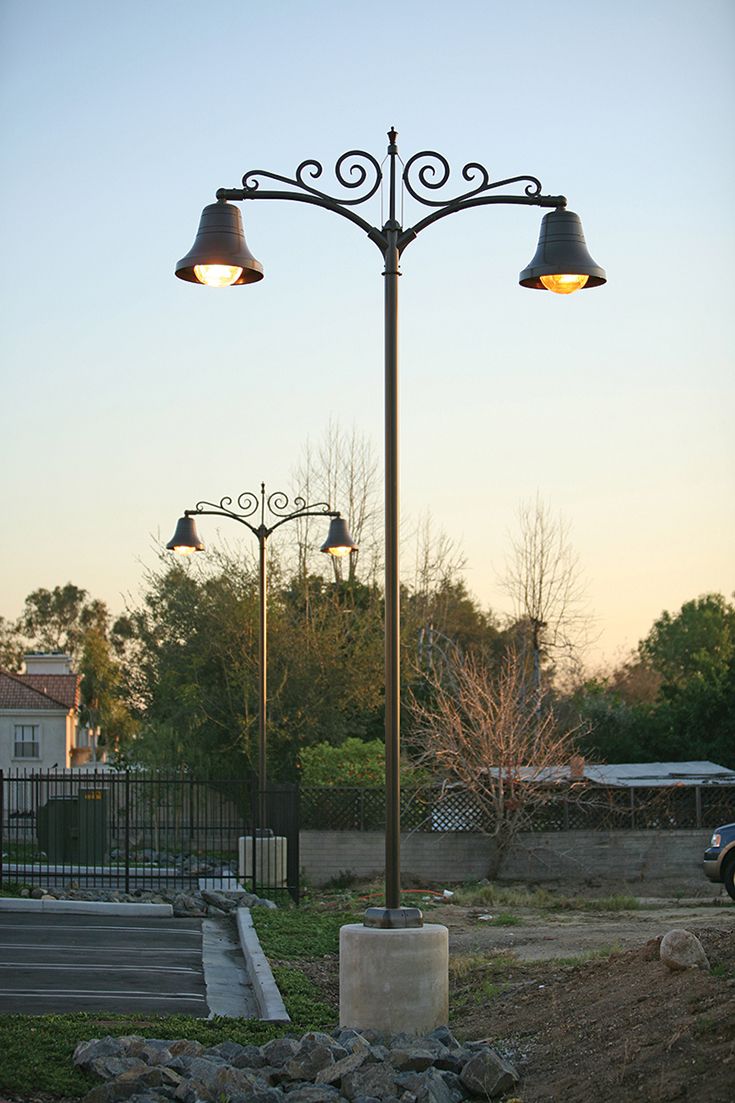 Pole light  4