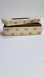 WOODEN TISU BOX