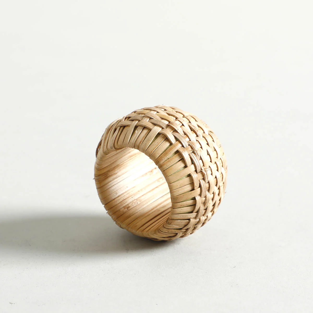 Set of 4 Rattan Woven Napkin Rings – Natural 3