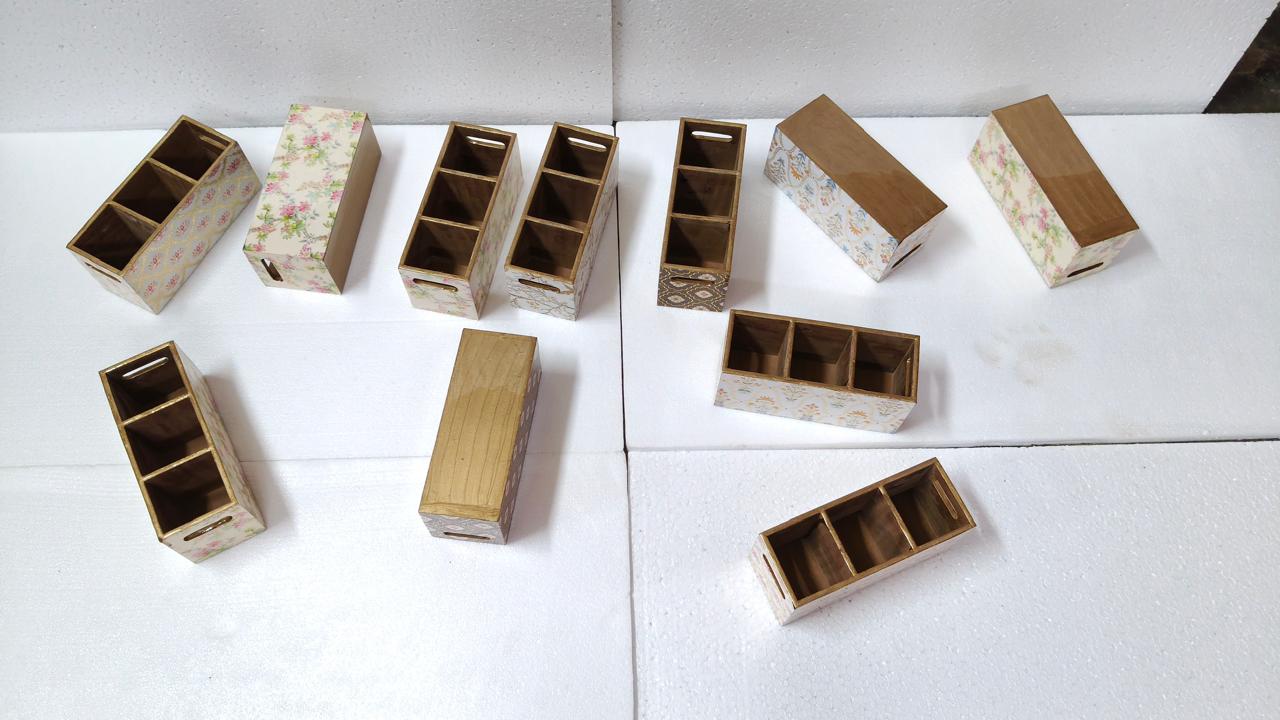 wooden tissue holder, napkin holder 14