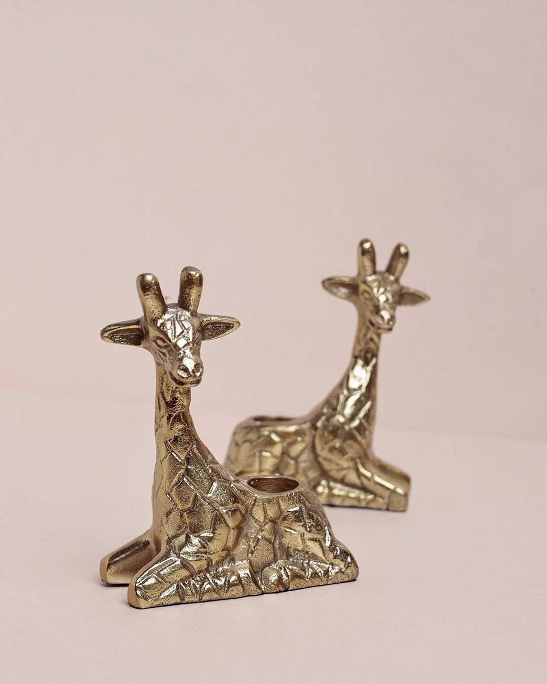 Luxury Giraffe Shaped Metal Candle Holders – Set of 2 3